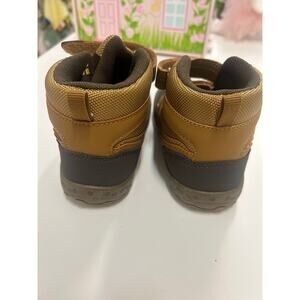 Sorel  Youth commander snow boots 
Size 8 NWT